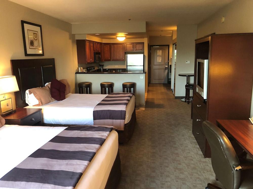 Shilo Inn Suites Hotel - Killeen photo 11