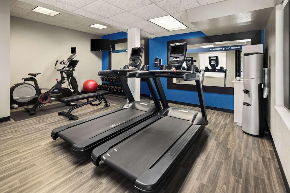 Hampton Inn Minneapolis NW Maple Grove photo 22