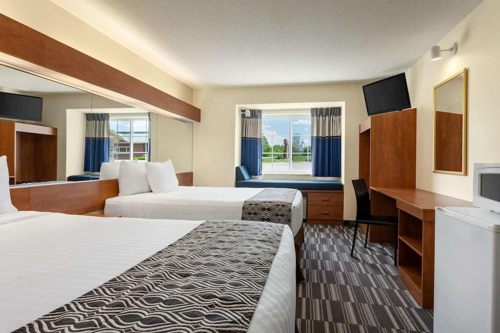 Microtel Inn & Suites by Wyndham Inver Grove Heights/Minneap photo 8