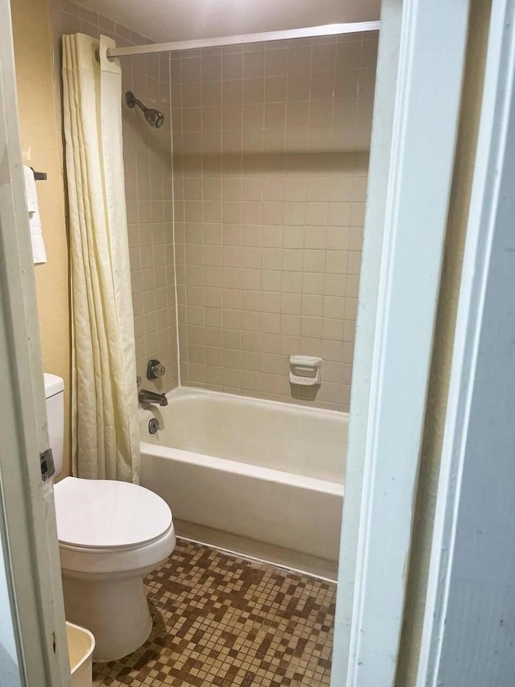 Executive Inn Laurel photo 15