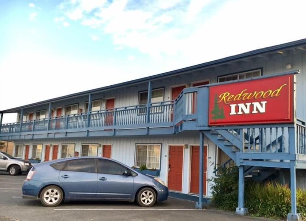 Redwood Inn photo 11