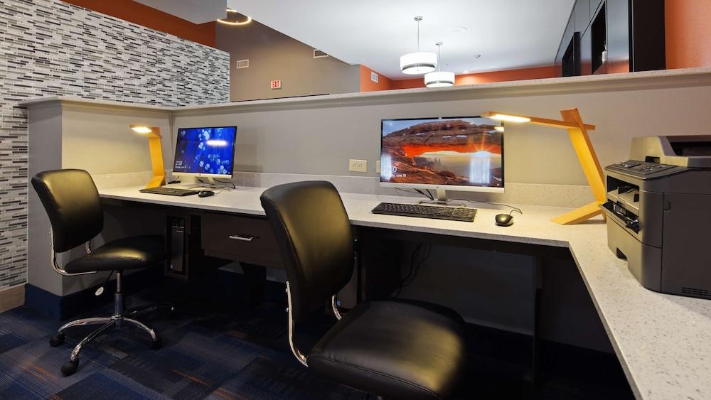 Best Western Plus Wewoka Inn & Suites photo 32
