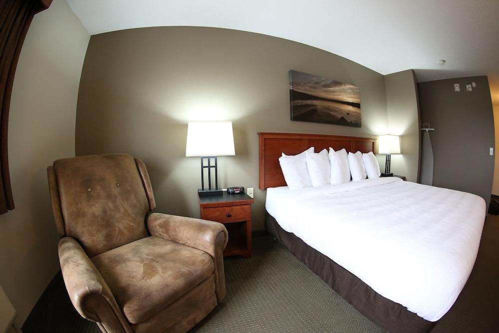 GrandStay Hotel & Suites Perham photo 40