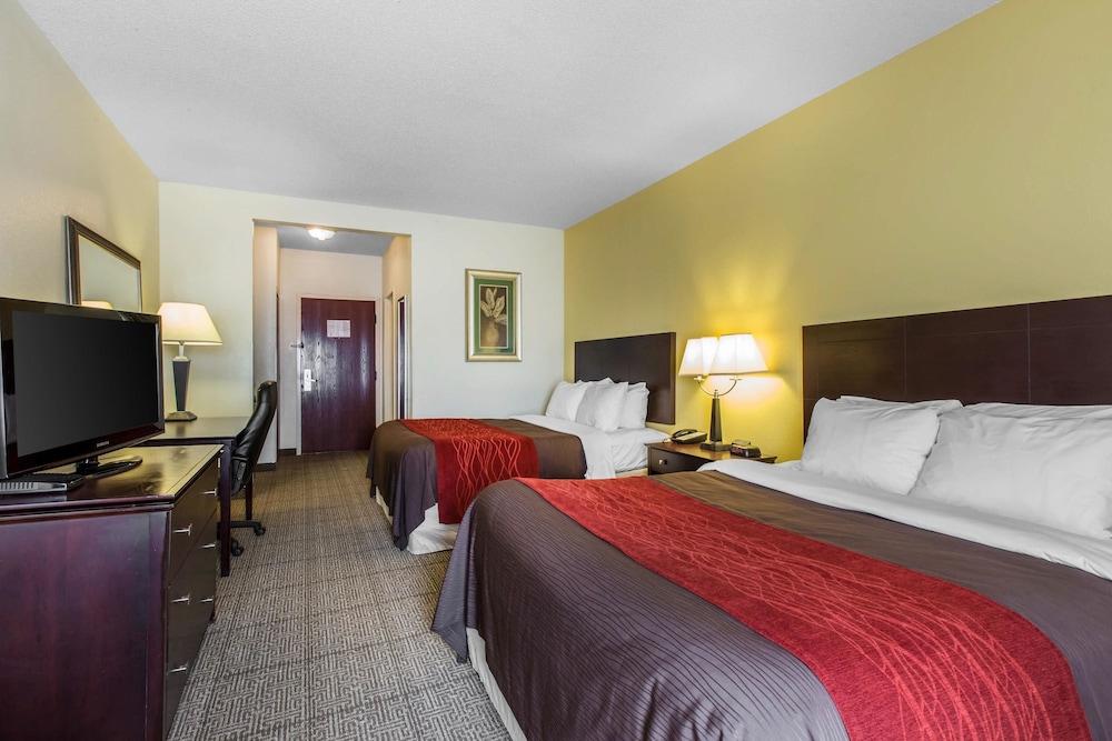 Comfort Inn & Suites Thomson photo 12