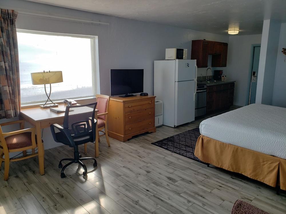 Topaz Motel photo 18
