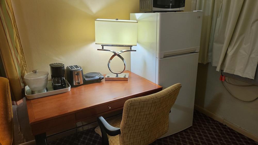 Presque Isle Motel photo 10