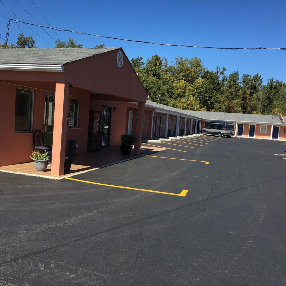 Shaws Komfort Motel — hotel in Savannah