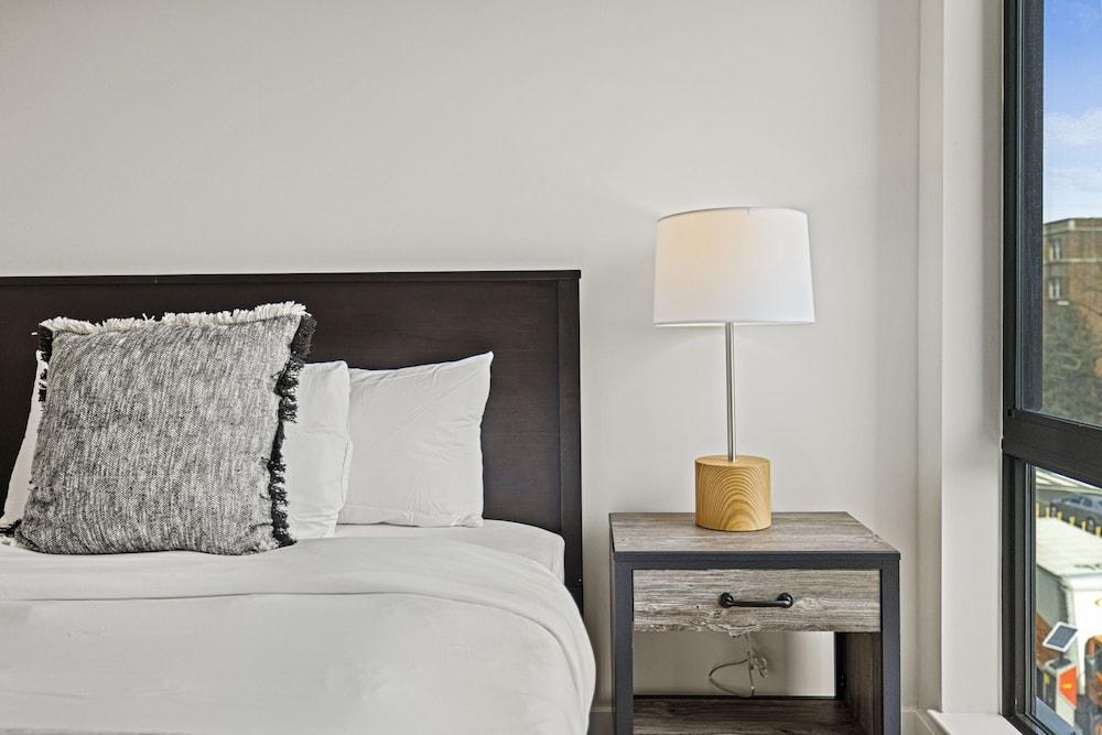 Placemakr Cathedral Heights photo 80