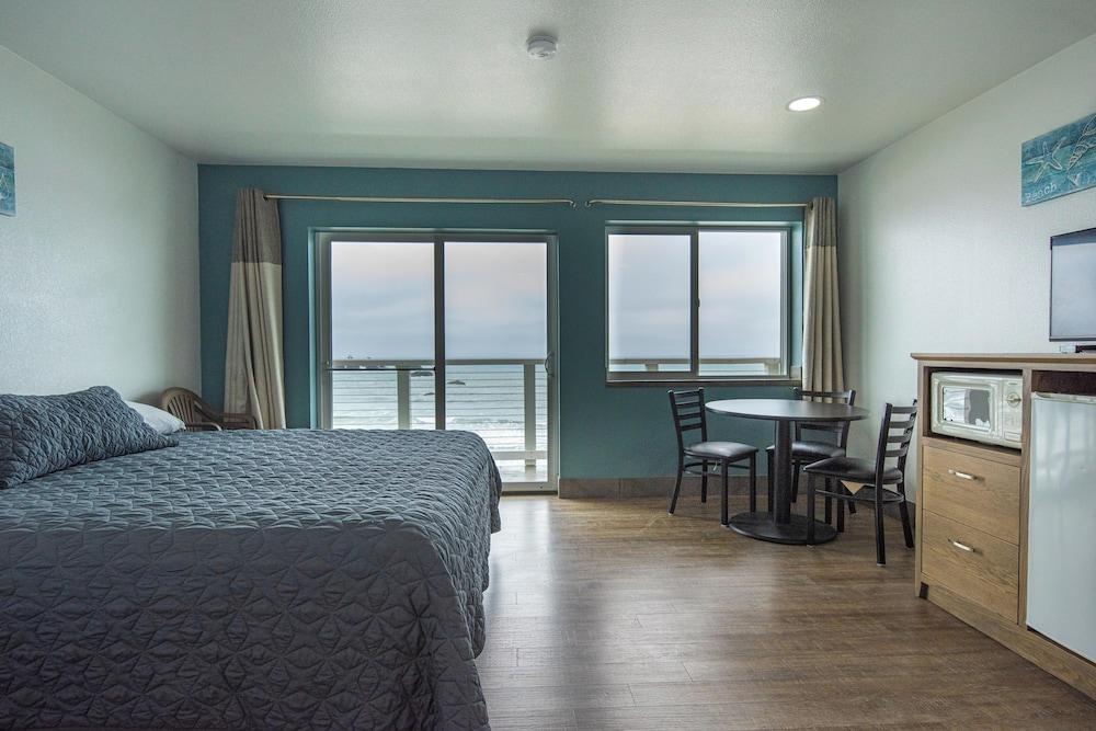 Sunset Oceanfront Lodging photo 9