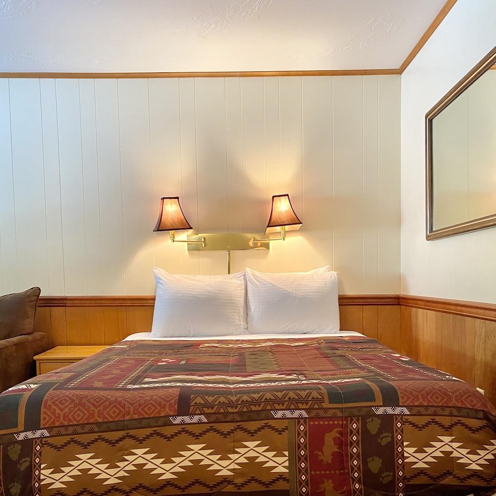 Trail Lake Lodge photo 7
