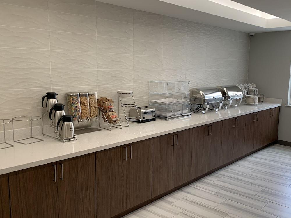 Comfort Inn & Suites Muskogee photo 26