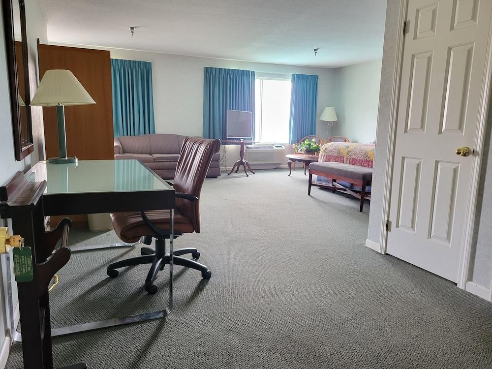 Surrey Inn Ashland photo 17