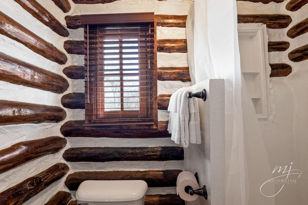 Log Cabin Inn photo 83