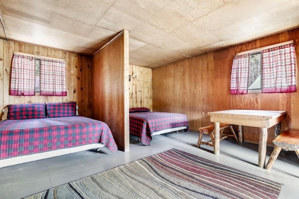 Sawtooth Lodge photo 25
