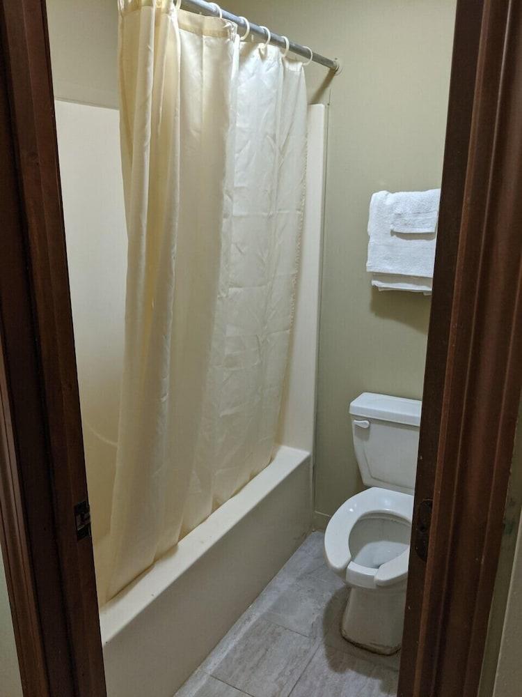 Key West Inn Hobart photo 14