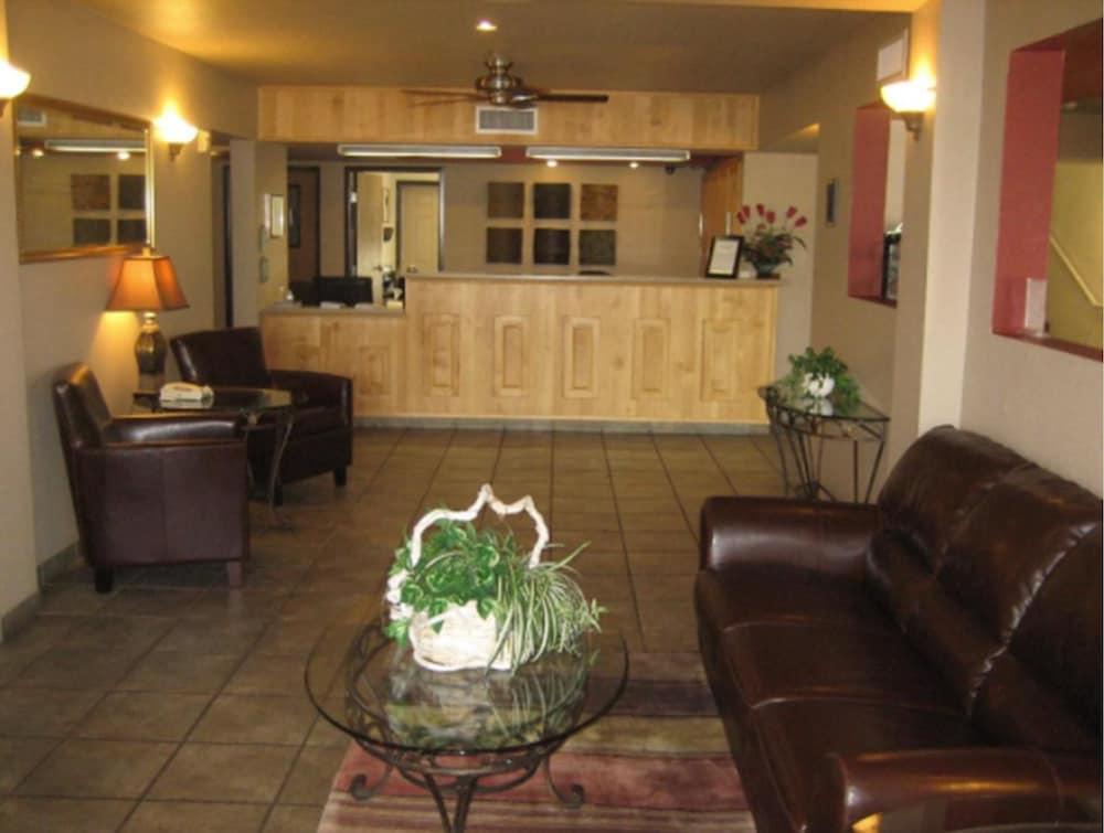 Catalina Inn photo 2