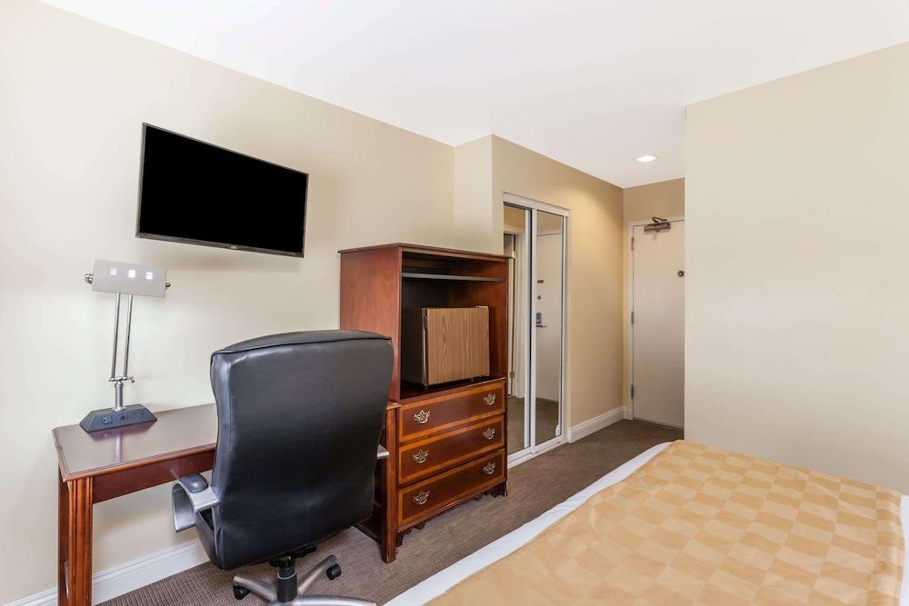 Knights Inn Downtown Los Angeles photo 25