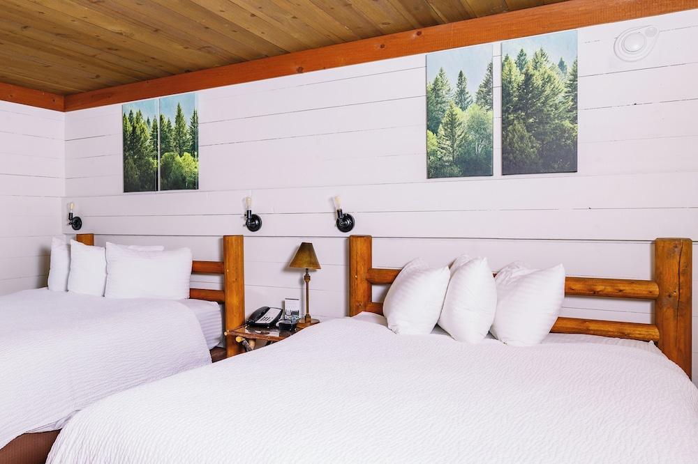 Drummond Island Resort photo 51