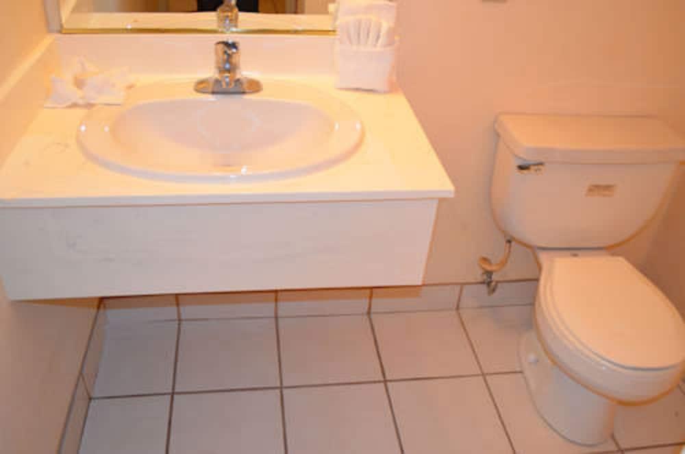 Indio Holiday Motel photo 28