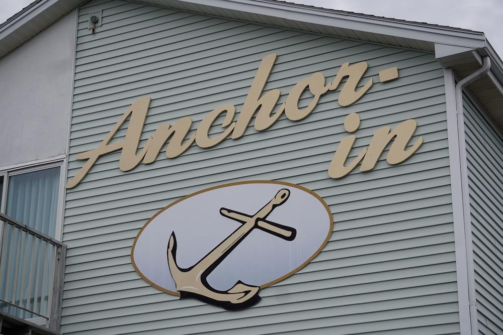 Anchor In Distinctive Waterfront Lodging photo 24