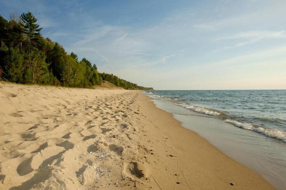 Manistee National Golf and Resort photo 14
