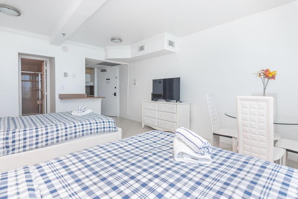 Dilo Apartments photo 16