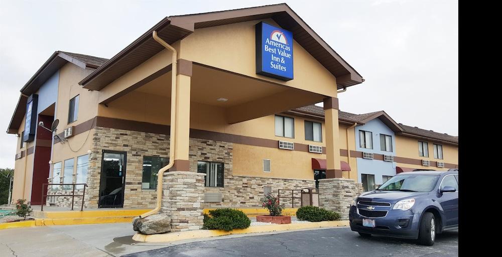 Americas Best Value Inn & Suites Harrisonville photo 45