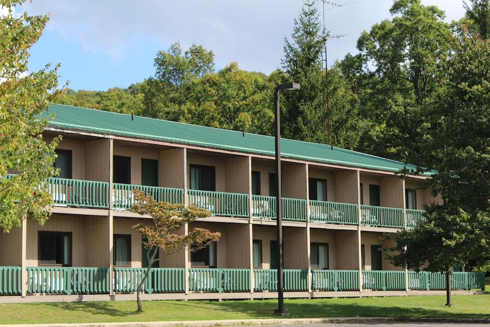Alpine Lake Resort photo 36