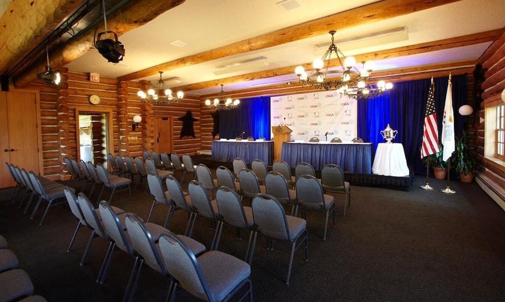 Inn On Woodlake photo 44