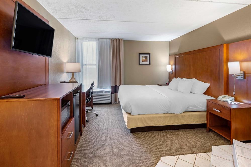 Comfort Inn Alliance photo 33