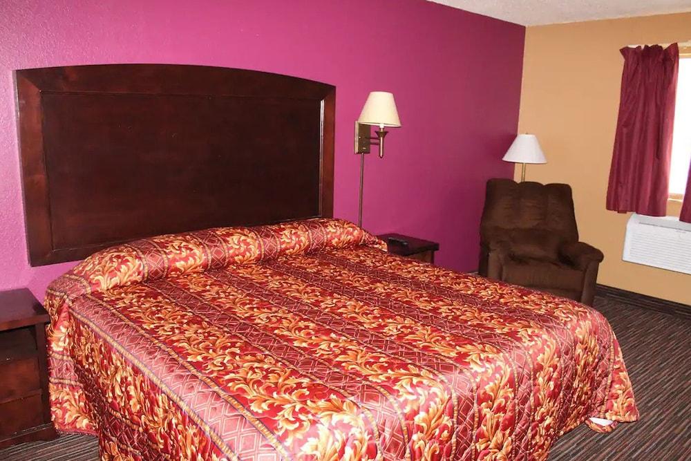 Coratel Inn and Suites by Jasper Stillwater photo 4