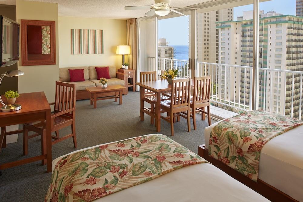 Pacific Monarch Hotel photo 26