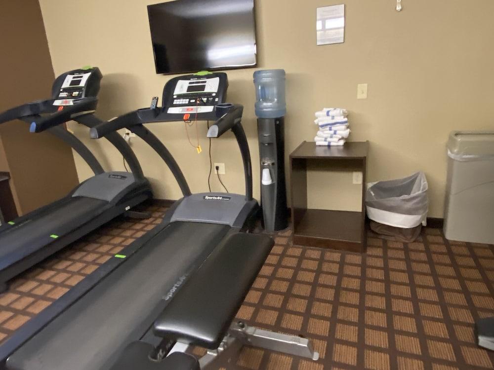 Microtel Inn & Suites by Wyndham Kenedy/Karnes City photo 33