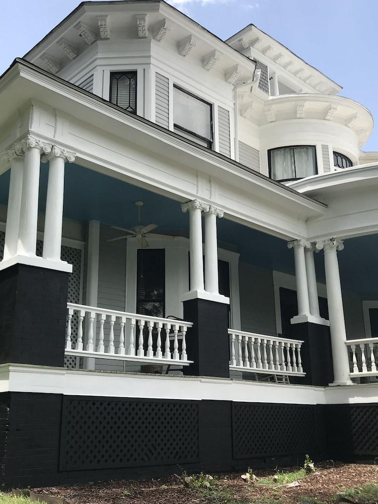Edwardian Inn photo 17