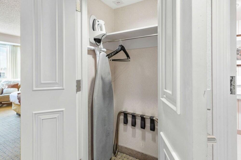 CozySuites at Showboat photo 62