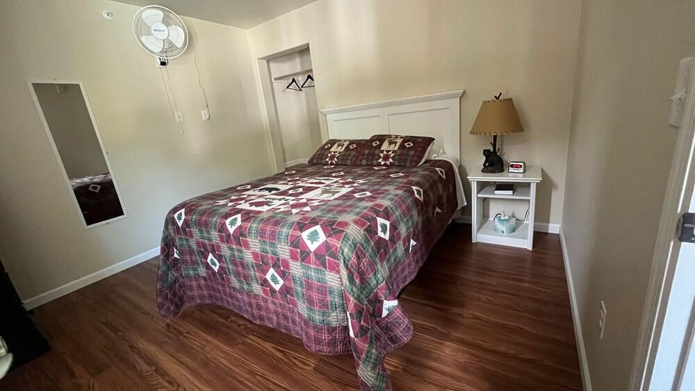 Denali Rainbow Village RV Park and Motel photo 56