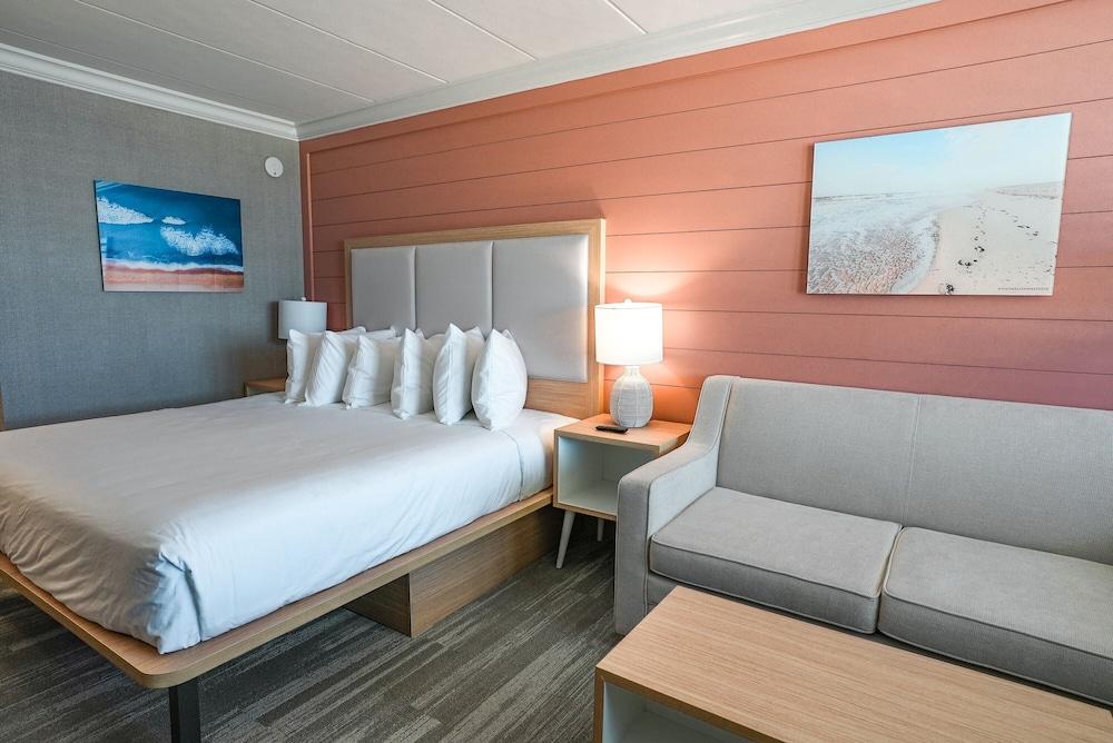 Spray Beach Oceanfront Hotel photo 4