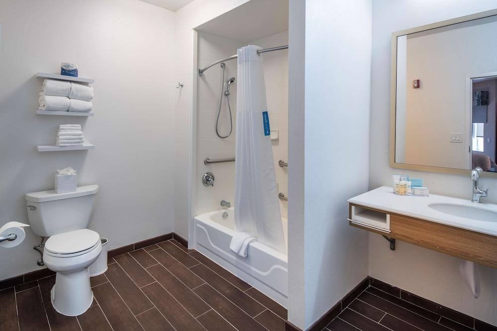 Hampton Inn & Suites Chicago/Lincolnshire photo 40