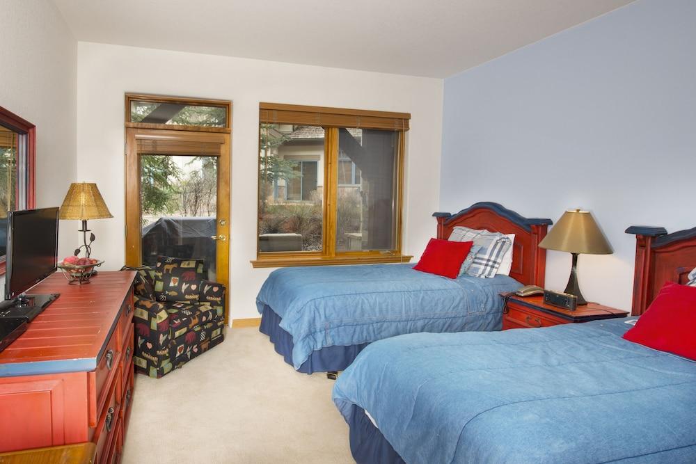 Arrowhead Village, A Vail Resorts Property photo 59