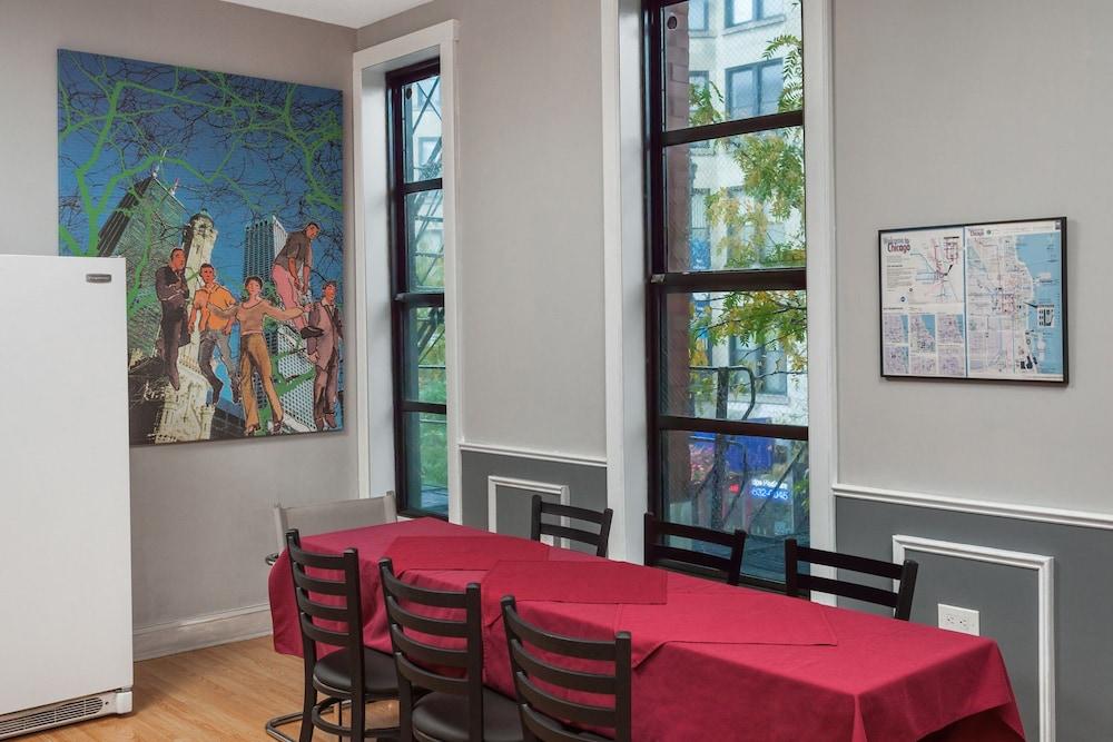 Chicago Parthenon Hostel photo 39