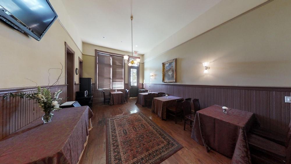 The Fitzpatrick Hotel photo 16