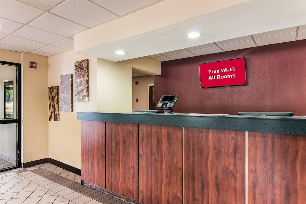 Red Roof Inn Texarkana photo 5