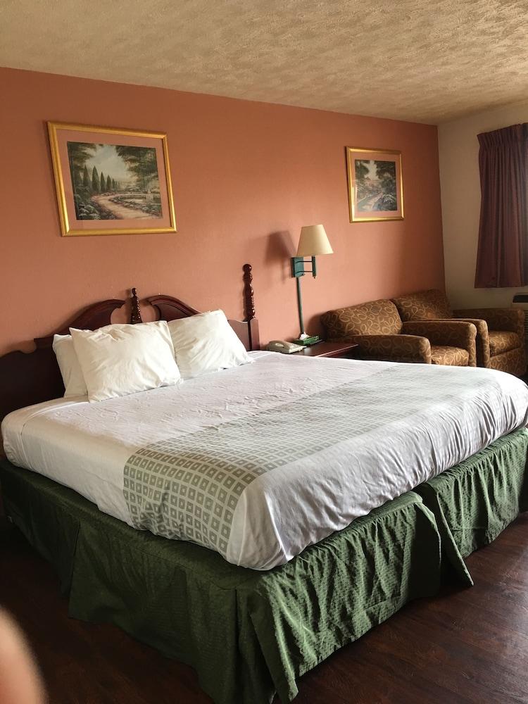 Americas Best Value Inn Marion, IL photo 6