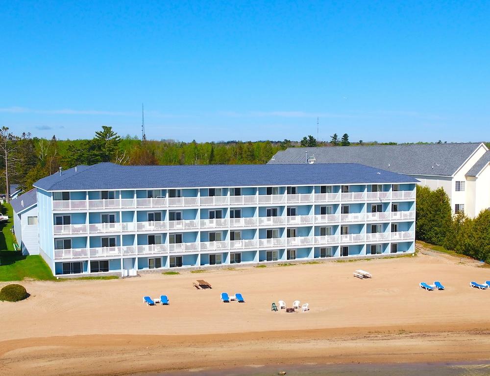 Fairview Beachfront Inn photo 17