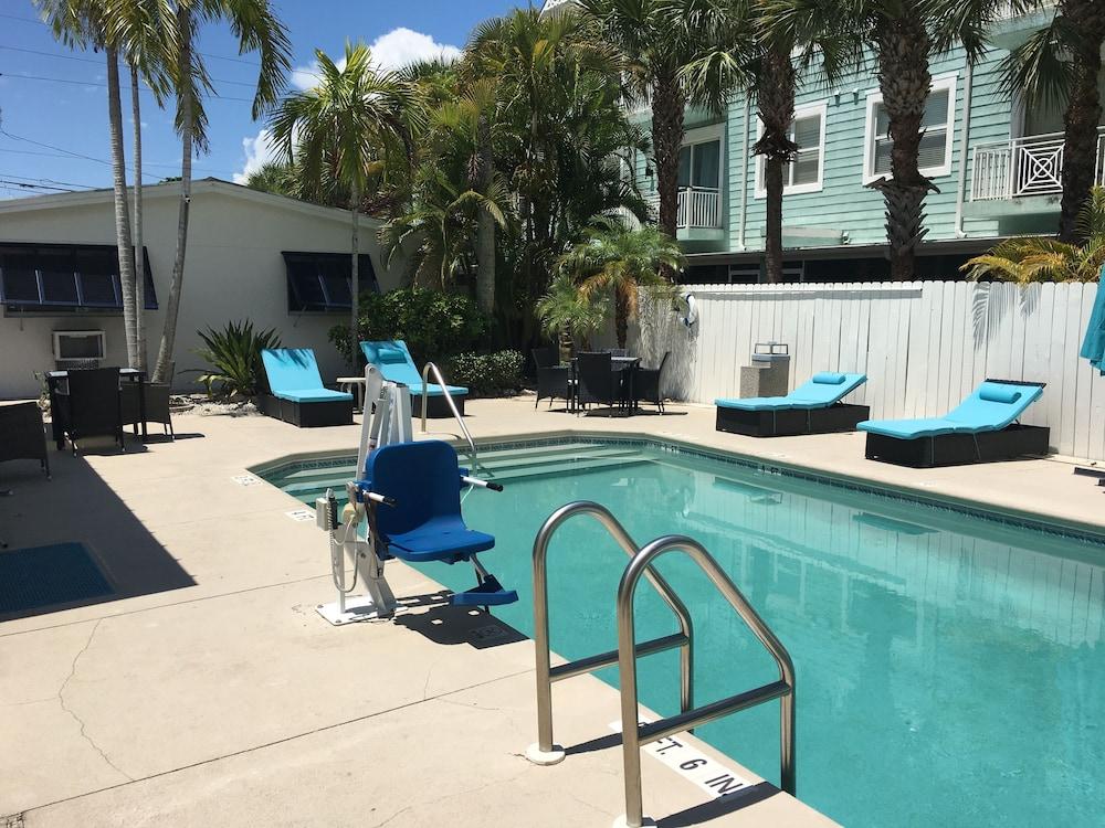 Bonita Beach Inn and Suites photo 12