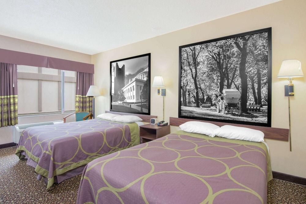 Super 8 by Wyndham Ashland photo 6