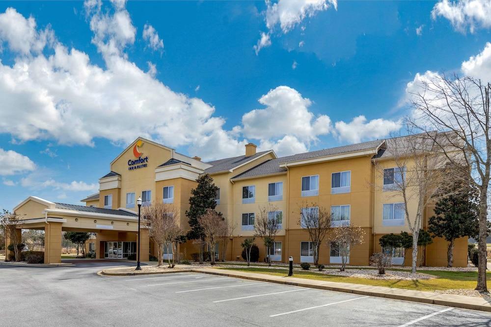 Comfort Inn & Suites Camden photo 50