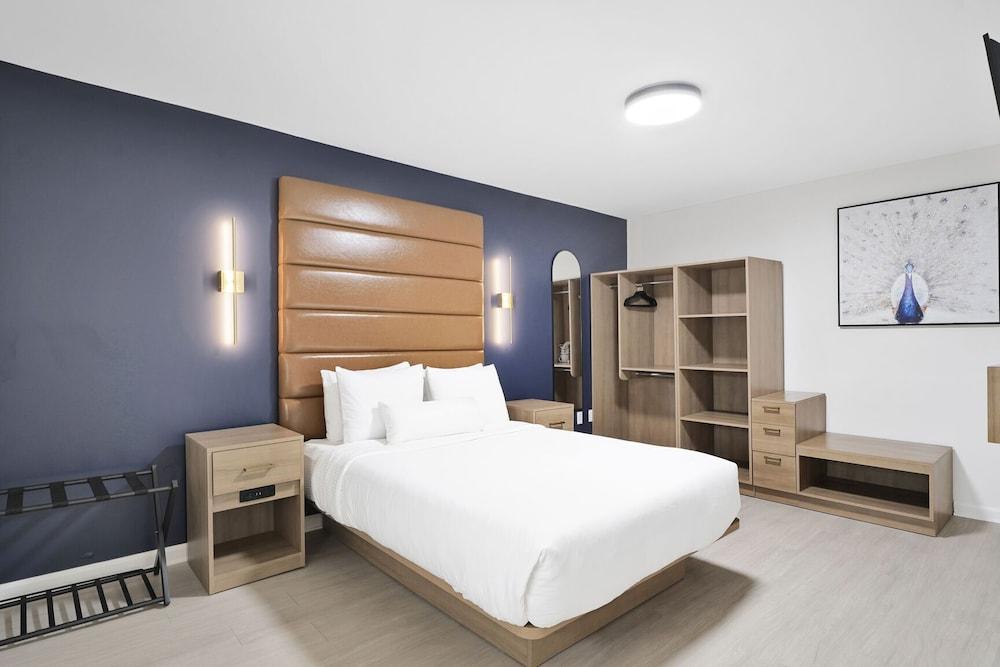 Redamo Suites photo 18