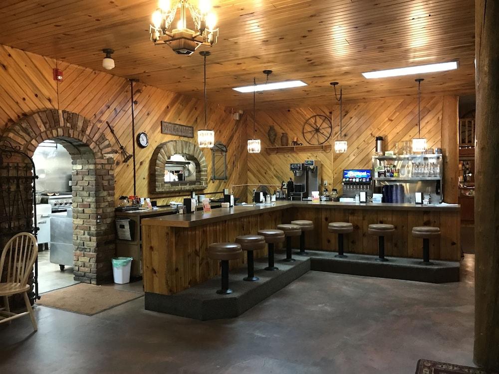 Colter's Lodge photo 3