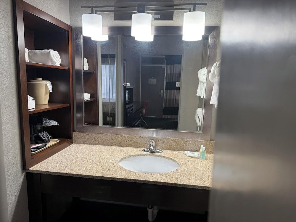 Sonesta Essential Rapid City photo 5